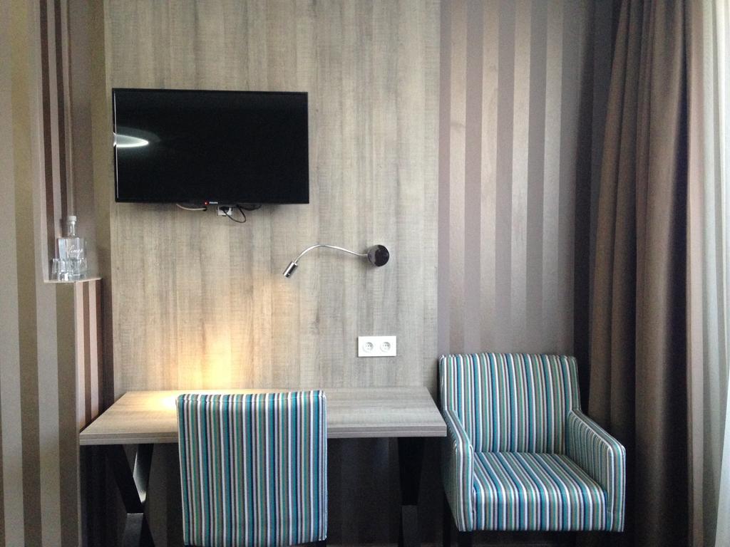Hotel Mille Colonnes Leuven Bilik gambar